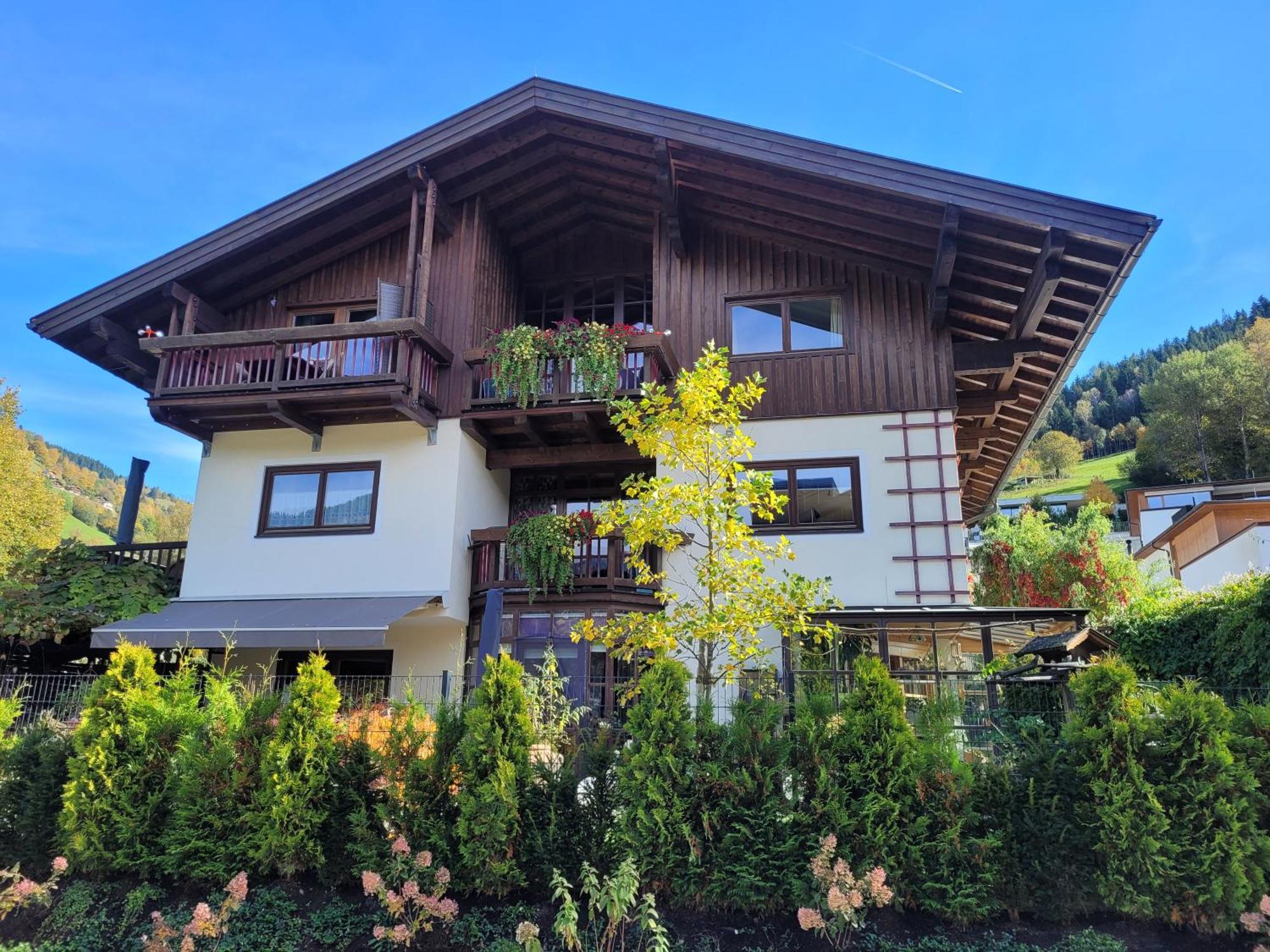 Appartementhaus Hollaus Zell am See Esterno foto